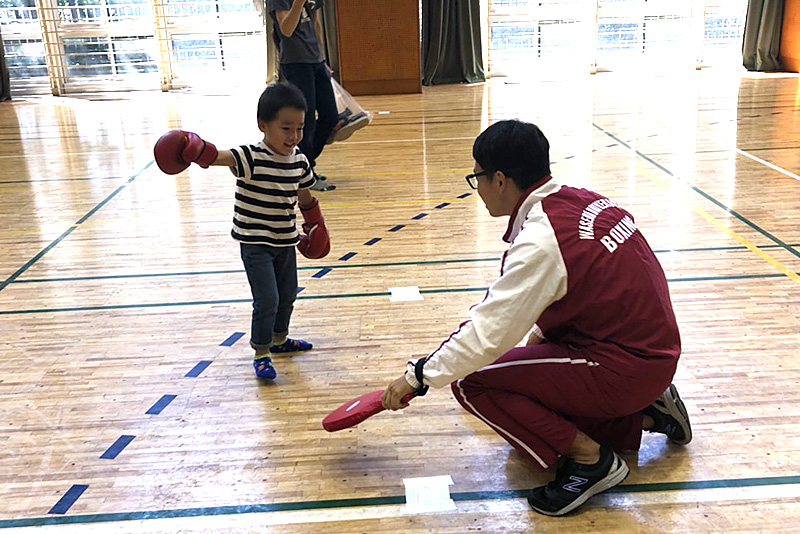 タッチボクシング対決